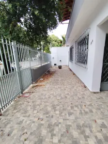 Casa com 3 Quartos para alugar, 300m² no Ilha dos Araújos, Governador Valadares