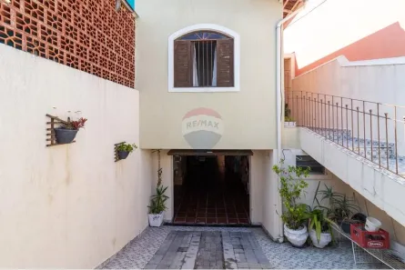 Casas com depósito privativo à venda - Rua Almirante Paraguaçu de Sá ...