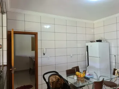 Casa de Condomínio com 4 Quartos à venda, 417m² no , Hidrolândia