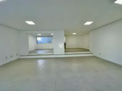 Loja / Salão / Ponto Comercial com 2 Quartos para venda ou aluguel, 89m² no Centro, Santa Maria