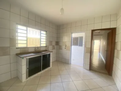 Casa com 2 Quartos para alugar, 150m² no Jardim Alvorada, Sumaré