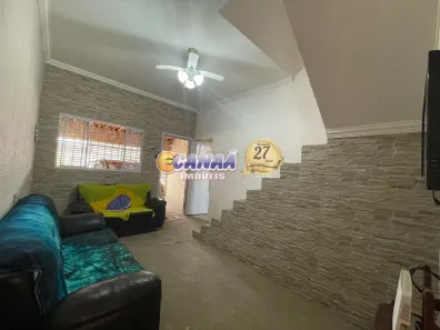 Sobrado com 3 Quartos à venda, 195m² no Balneario Plataforma, Mongaguá