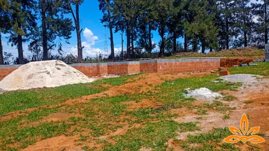 Terreno / Lote / Condomínio com 1 Quarto à venda, 600m² no Centro, Igaratá