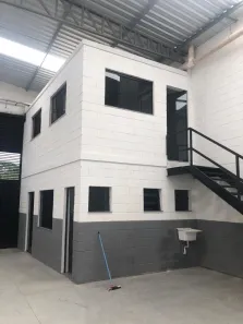 Galpão / Depósito / Armazém para alugar, 300m² no Vila Varela, Poá