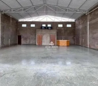 Galpão / Depósito / Armazém à venda, 250m² no Saraiva, Uberlândia