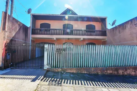 Sobrado com 4 Quartos à venda, 180m² no Loteamento Vila Verde, Campo Largo