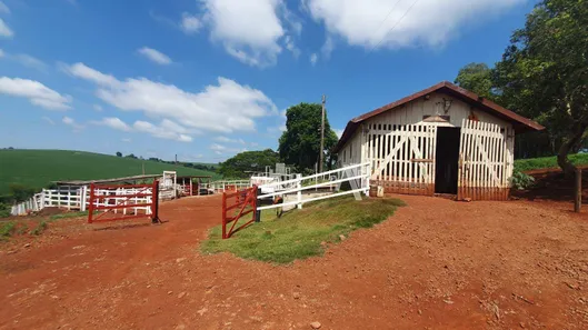 Fazenda / Sítio / Chácara à venda, 363000m² no Recanto dos Pinheiros, Cambé