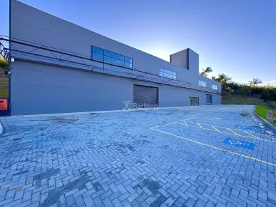 Galpão / Depósito / Armazém para alugar, 300m² no Do Salto, Blumenau