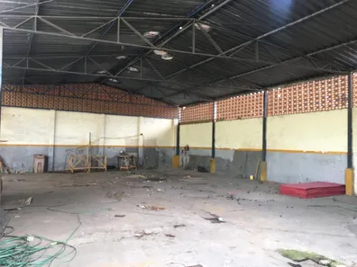 Galpão / Depósito / Armazém para alugar, 600m² no Centro, Cabo Frio