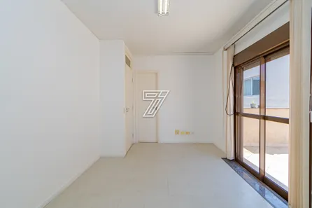 Prédio Inteiro com 18 Quartos à venda, 514m² no São Francisco, Curitiba