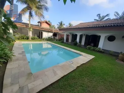 Sobrado com 4 Quartos para alugar, 403m² no Balneário Praia do Pernambuco, Guarujá
