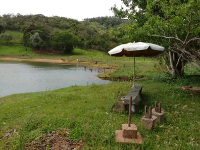 Fazenda / Sítio / Chácara com 4 Quartos à venda, 386m² no , Nazaré Paulista