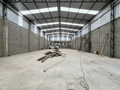 Galpão / Depósito / Armazém para alugar, 1120m² no Meudon, Teresópolis