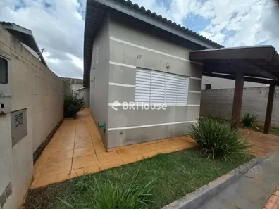 Casa de Condomínio com 2 Quartos à venda, 64m² no Jardim Monte Alegre, Campo Grande