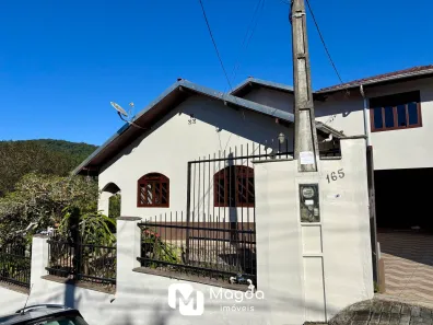 Casa com 5 Quartos à venda, 214m² no Velha Central, Blumenau