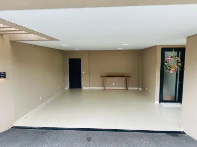 Sobrado com 3 Quartos à venda, 241m² no Jardins Capri, Senador Canedo
