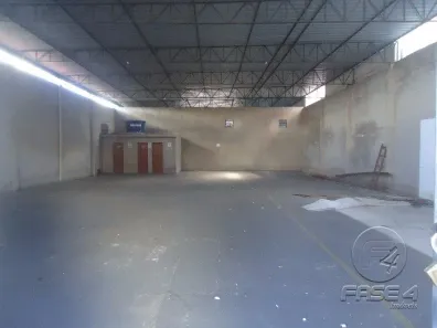 Galpão / Depósito / Armazém à venda, 360m² no Vila Julieta, Resende