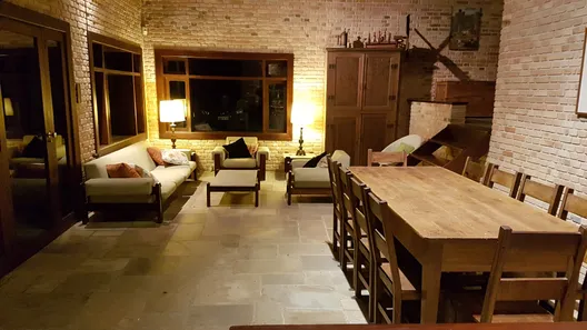 Fazenda / Sítio / Chácara com 9 Quartos à venda, 400m² no Sebandilha, Mairinque