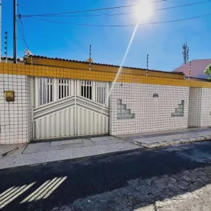 Casa com 3 Quartos à venda, 180m² no Luzia, Aracaju