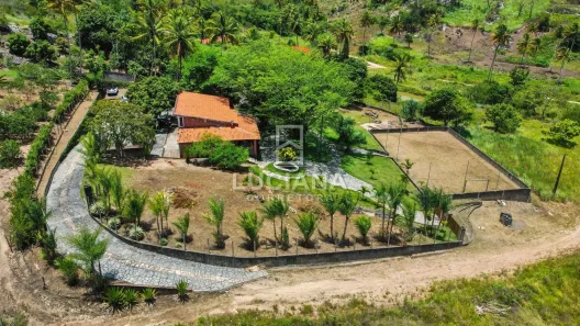 Fazenda / Sítio / Chácara com 2 Quartos à venda, 200m² no Zona Rural, Pombos