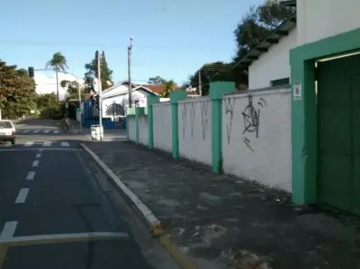 Casa Comercial com 5 Quartos para venda ou aluguel, 408m² no Centro, Pindamonhangaba