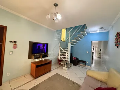 Sobrado com 3 Quartos à venda, 120m² no Loteamento Residencial e Comercial Bosque Flamboyant, Taubaté