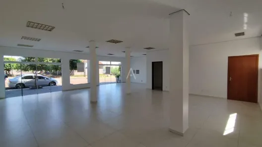 Conjunto Comercial / Sala para alugar, 100m² no Jardim Gisela, Toledo
