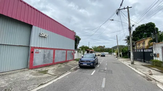 Galpão / Depósito / Armazém à venda, 360m² no Piratininga, Niterói
