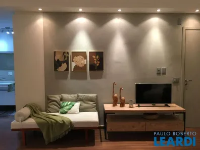 Apartamento com 3 Quartos para venda ou aluguel, 79m² no Tamboré, Barueri