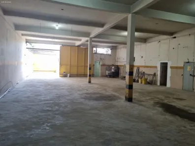 Galpão / Depósito / Armazém para alugar, 612m² no Jardim Olinda, Cabo Frio
