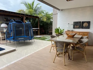 Casa de Condomínio com 4 Quartos para venda ou aluguel, 300m² no Alphaville (Abrantes), Camaçari