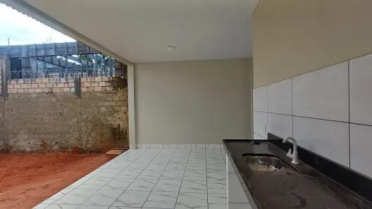 Casa com 3 Quartos para alugar, 300m² no Diamantino, Santarém
