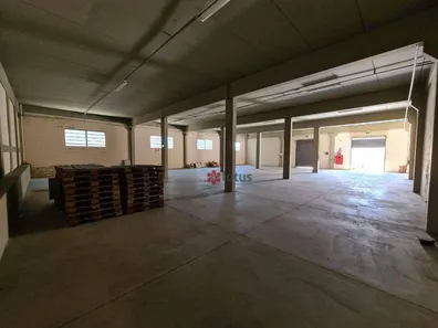 Galpão / Depósito / Armazém para venda ou aluguel, 1200m² no Chácara do Solar I (Fazendinha), Santana de Parnaíba