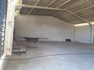 Galpão / Depósito / Armazém para alugar, 350m² no , Alhandra