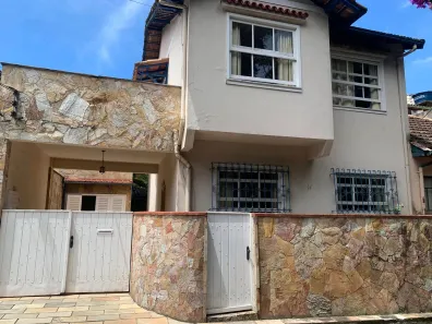 Casa com 3 Quartos à venda, 110m² no Castelanea, Petrópolis