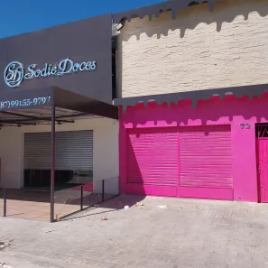 Loja / Salão / Ponto Comercial com 3 Quartos para alugar, 150m² no Vila Eduardo, Petrolina