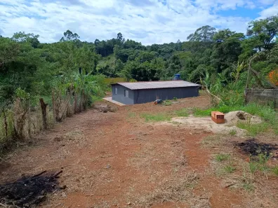 Fazenda / Sítio / Chácara com 3 Quartos à venda, 70m² no Ortizes, Piedade