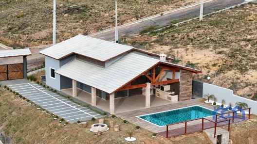 Fazenda / Sítio / Chácara com 3 Quartos à venda, 1000m² no , Mairinque