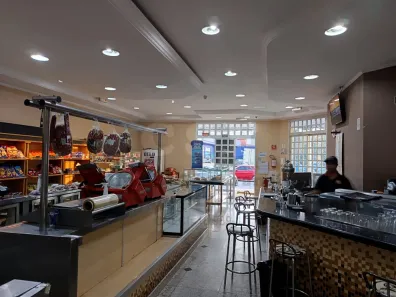 Prédio Inteiro para alugar, 900m² no Jaguaré, São Paulo