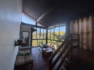 Casa de Condomínio com 4 Quartos à venda, 246m² no Badu, Niterói
