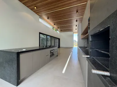 Casa de Condomínio com 3 Quartos à venda, 196m² no Jardins Nápoles, Senador Canedo