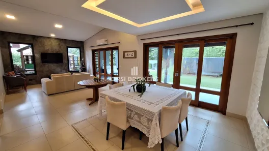 Casa de Condomínio com 3 Quartos à venda, 221m² no Chácara do Refúgio, Carapicuíba