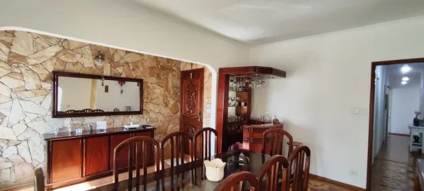 Sobrado com 4 Quartos à venda, 200m² no Centro, Mairinque