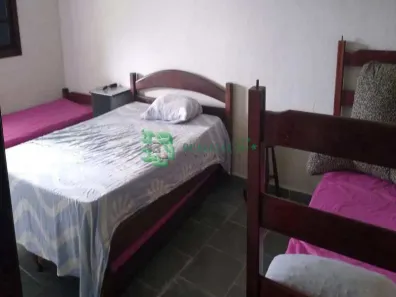Fazenda / Sítio / Chácara com 4 Quartos à venda, 200m² no Parque Balneario Comodoro, Mongaguá