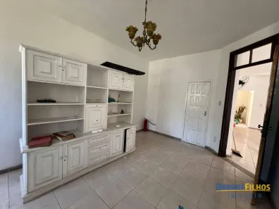 Casa com 4 Quartos para alugar, 200m² no Centro, Aracaju