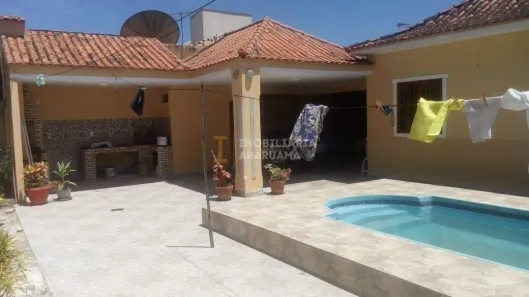 Casa com 4 Quartos à venda, 250m² no Parque Hotel, Araruama