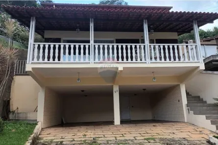 Casa com 4 Quartos à venda, 240m² no Centro, Bom Jardim