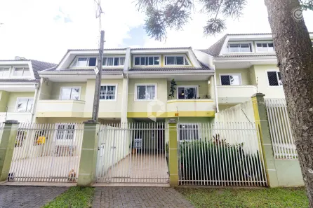 Sobrado com 3 Quartos à venda, 160m² no Guabirotuba, Curitiba