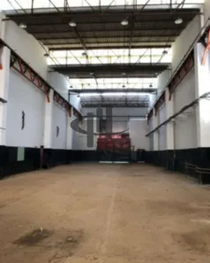 Galpão / Depósito / Armazém à venda, 2000m² no Centro, Mairinque