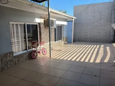 Casa com 3 Quartos à venda, 120m² no Patronato, Santa Maria